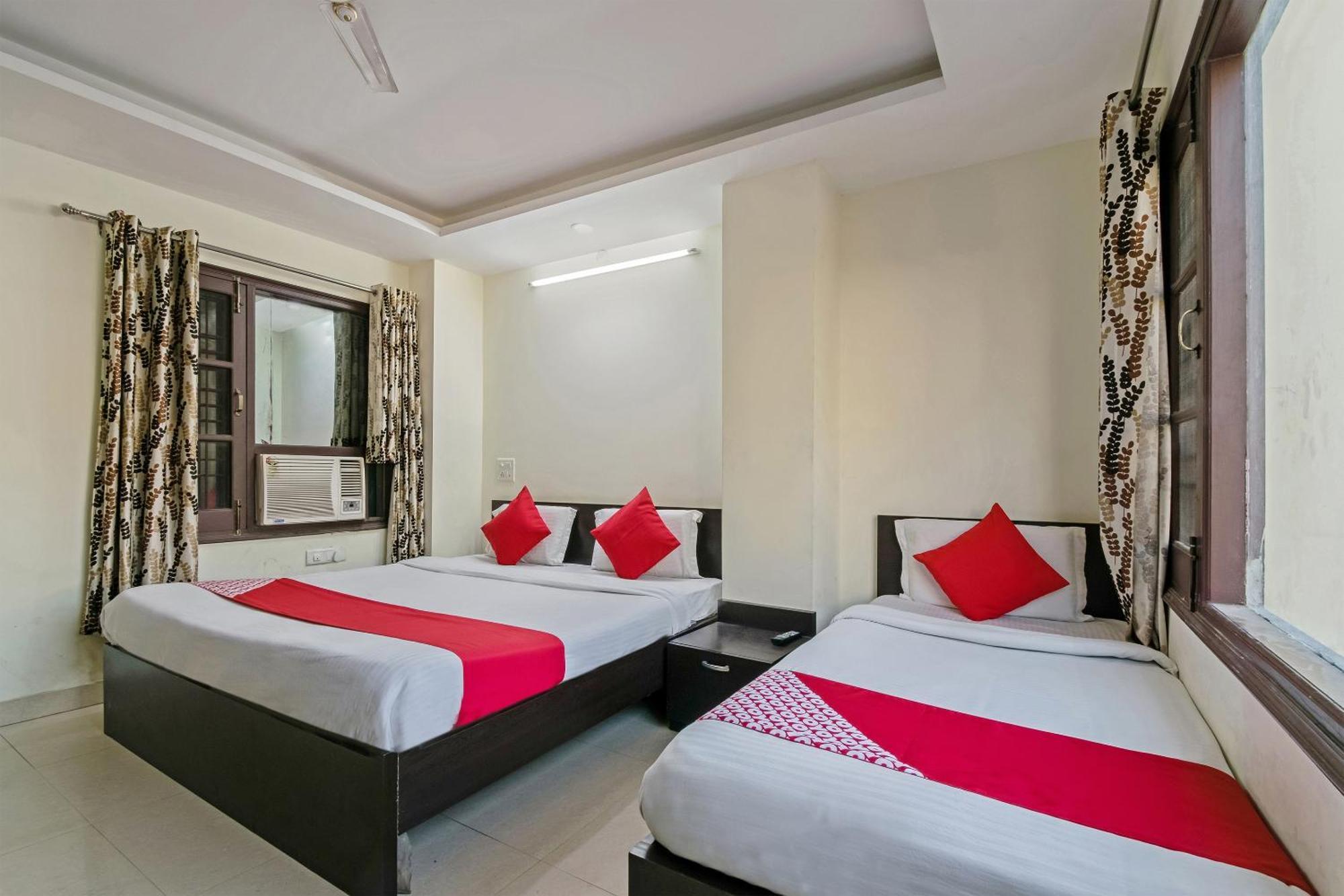 Oyo Hotel Triund Regency Катра Екстериор снимка